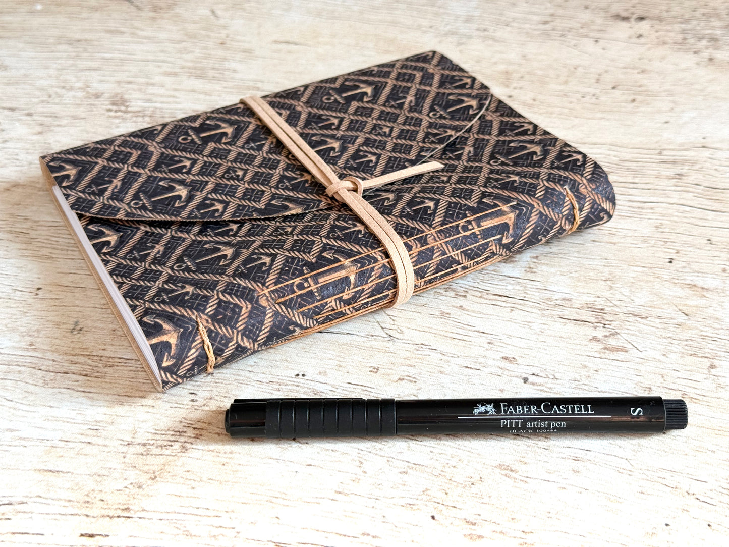 Carnet d'écriture format B6 – couverture en liège à motifs nautique