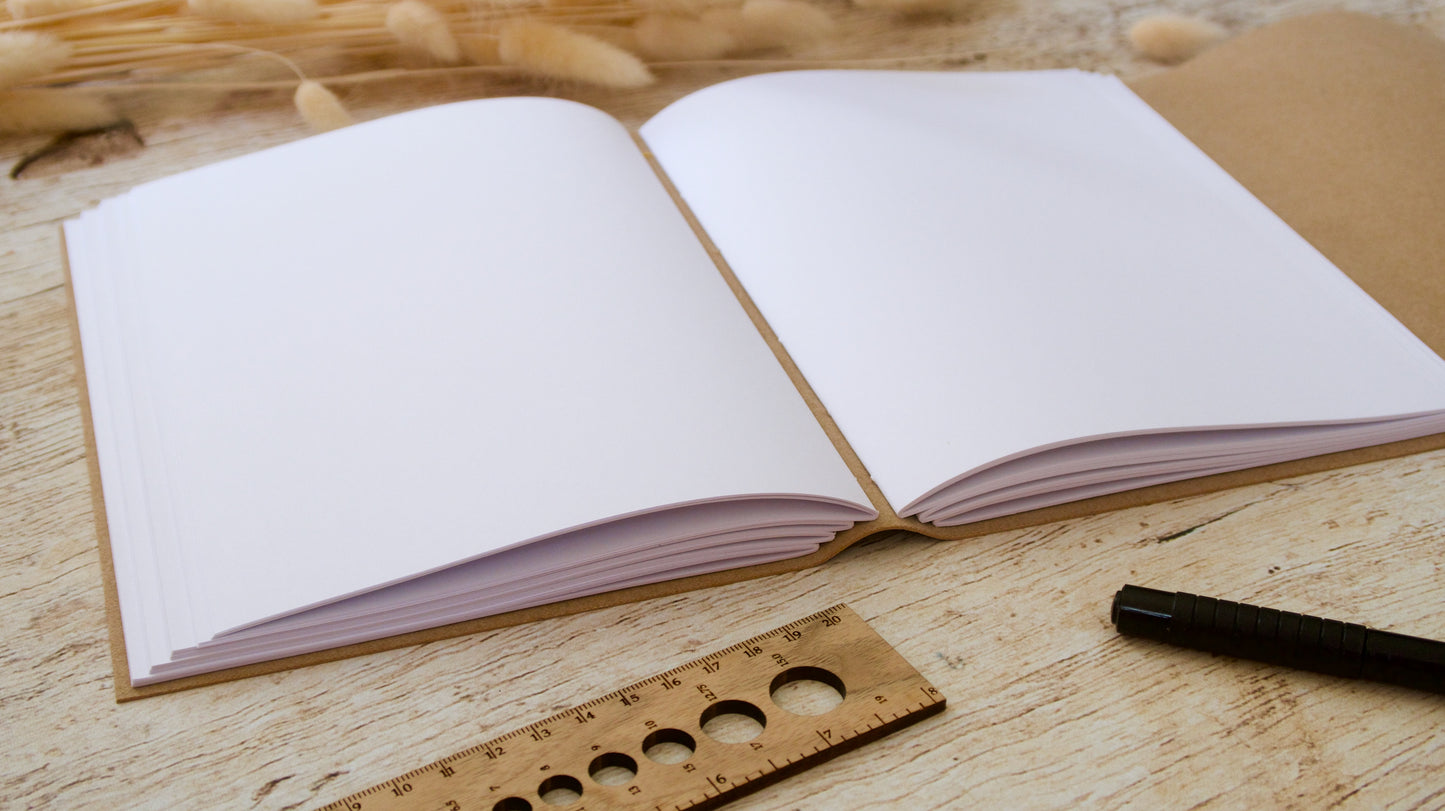Carnet d'écriture A5 personnalisable couverture liège fait main