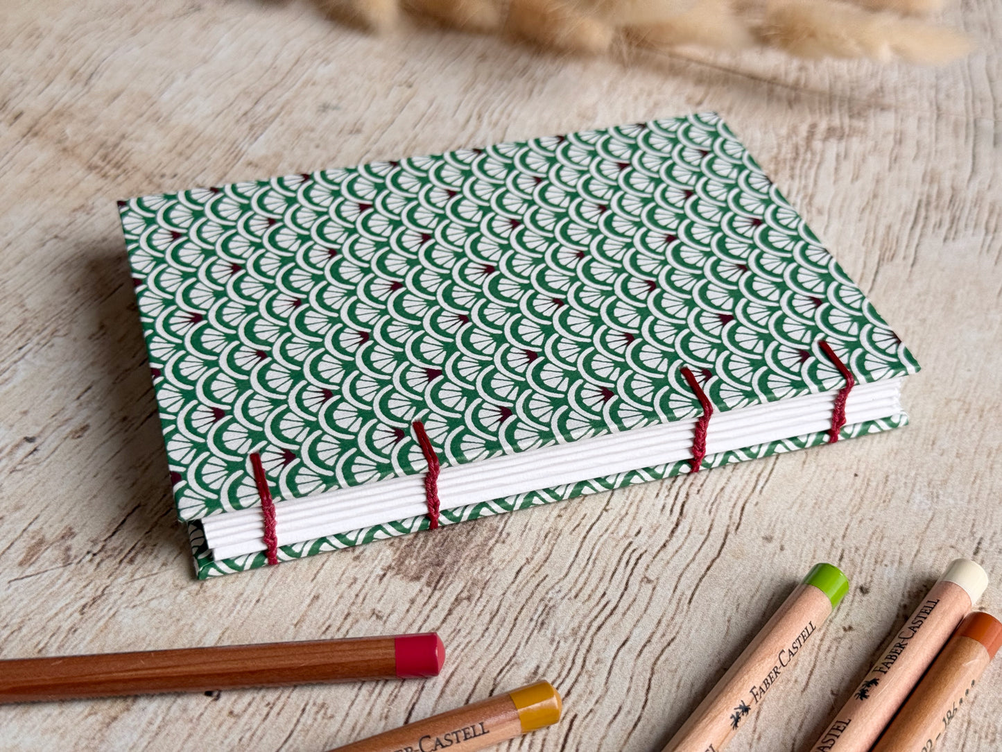 Carnet de croquis A6 portrait – reliure copte – fait main - Chrysanthèmes de mer