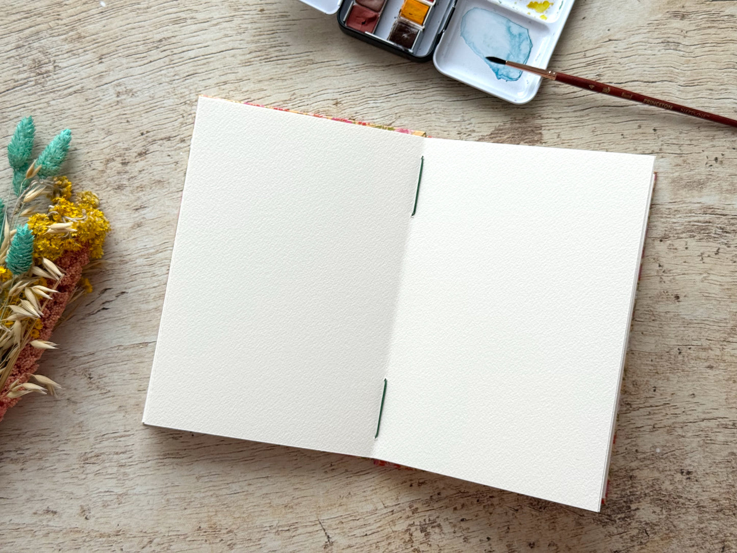 Carnet d'aquarelle A5 portrait - Reliure copte - Cosmos