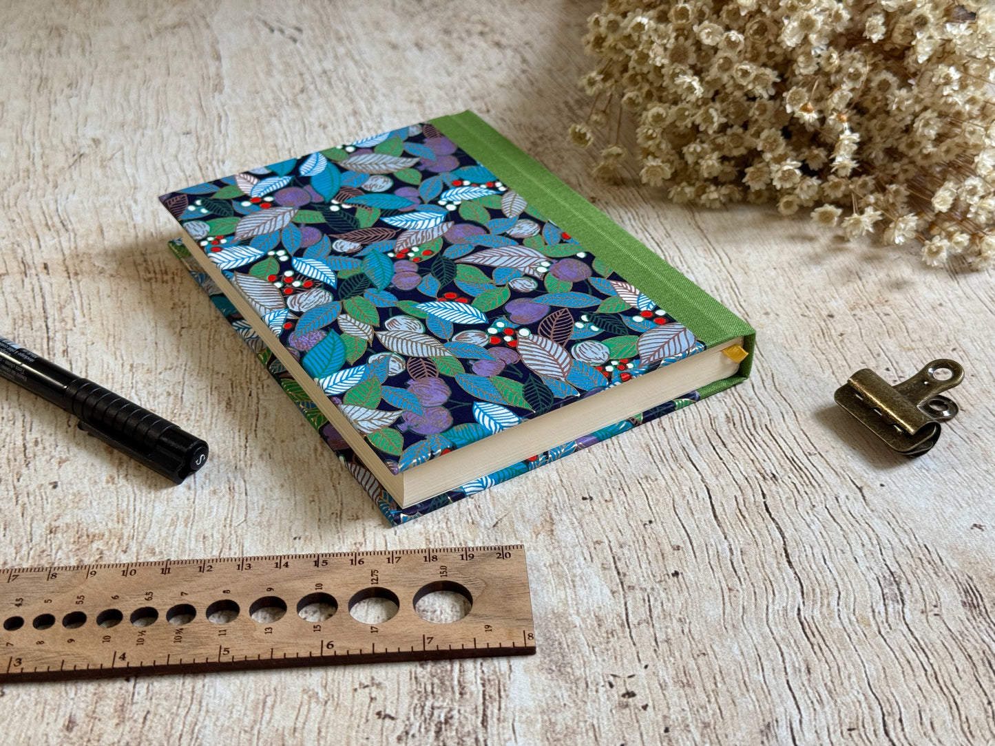 Agenda perpétuel - Feuilles baies fruits violet
