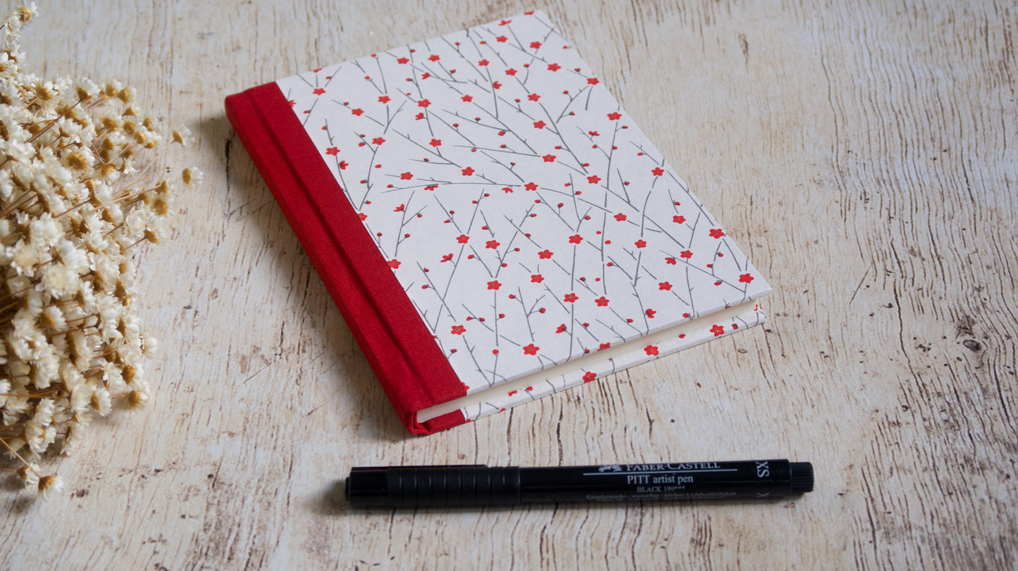 Carnet de notes format moyen personnalisable couverture rigide fait main