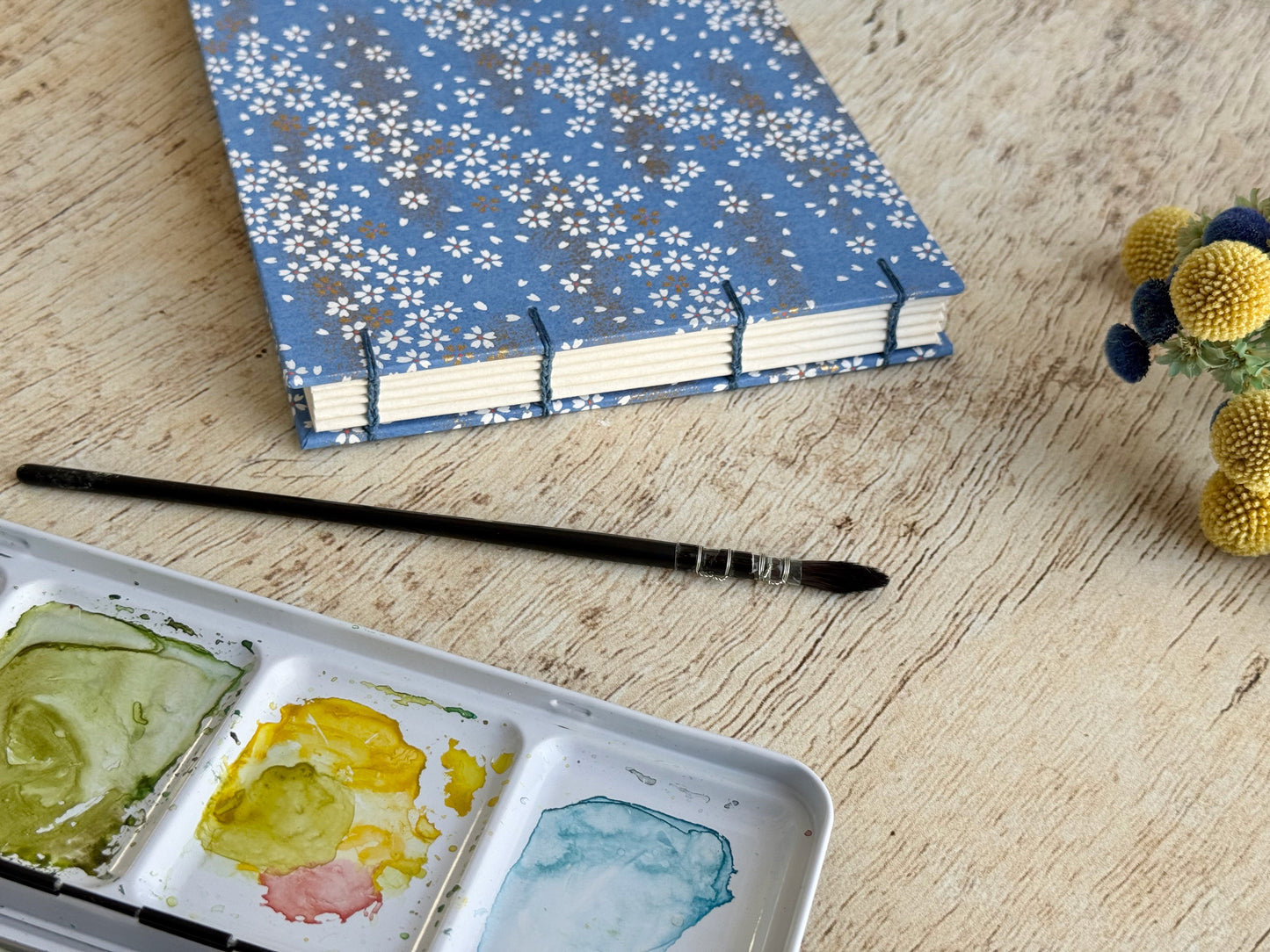 Carnet d'aquarelle A5 paysage - Reliure copte - Fleurs au vent bleu pervenche