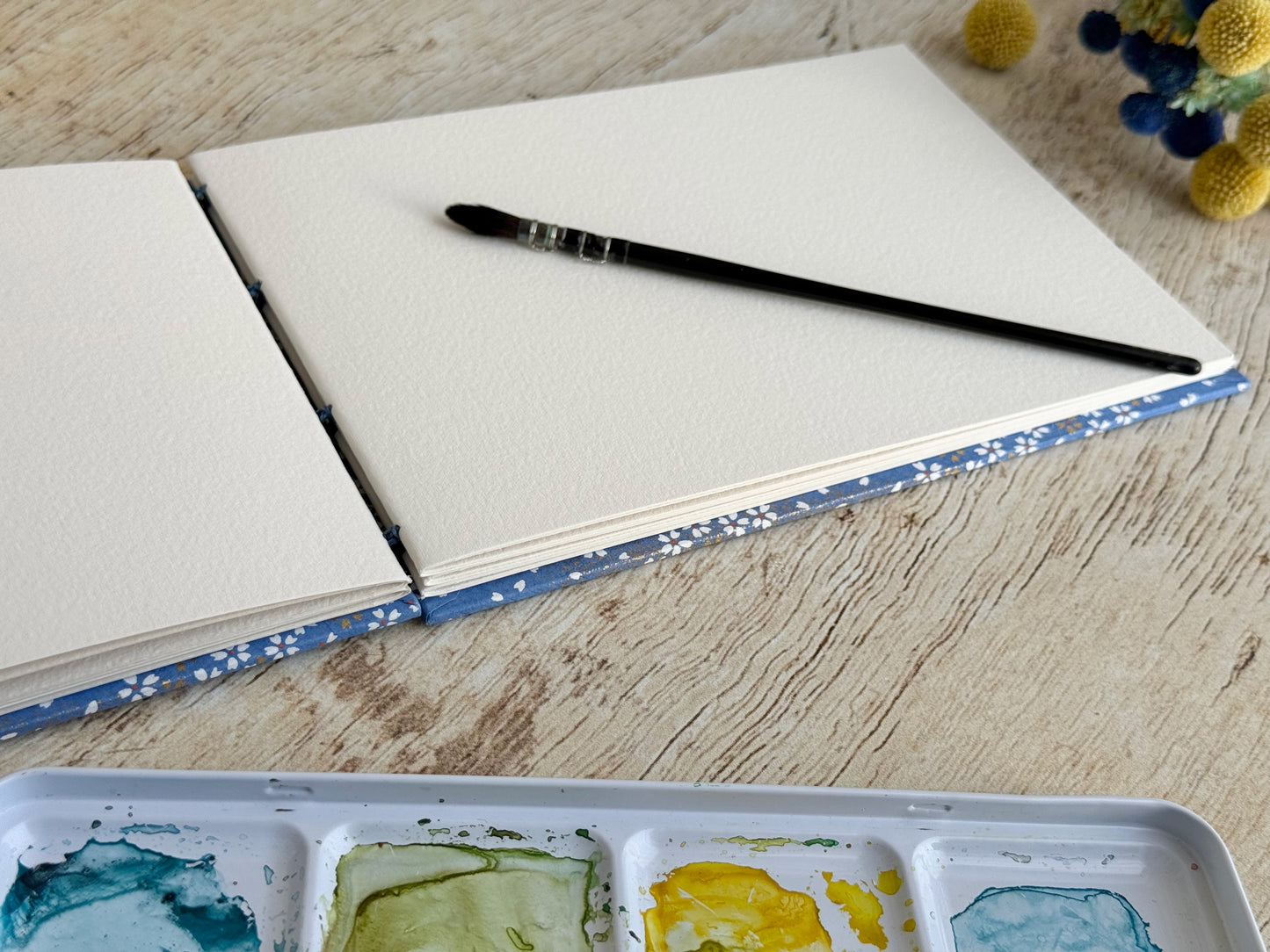 Carnet d'aquarelle A5 paysage - Reliure copte - Fleurs au vent bleu pervenche