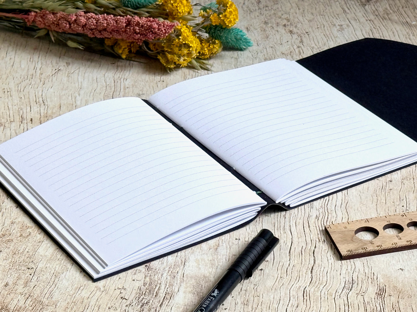 Carnet d'écriture B6 personnalisable couverture liège fait main