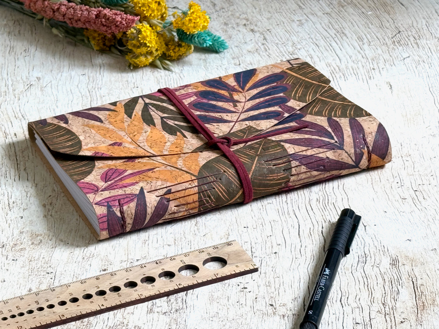 Carnet d'écriture format A5 – couverture en liège à motifs au choix
