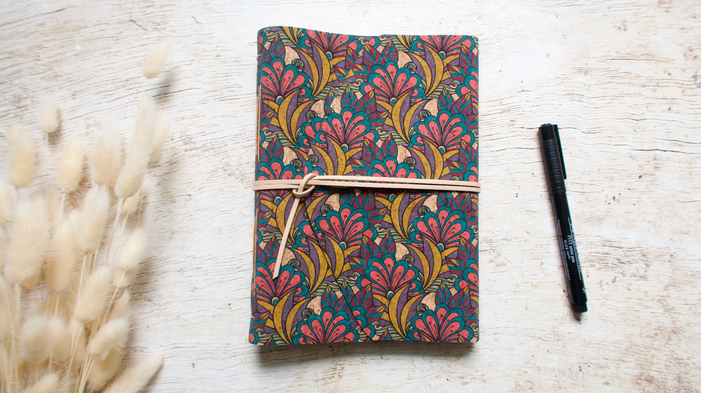Carnet notes artisanal fait main format A5 couverture en liège à motif Kaléidoscope