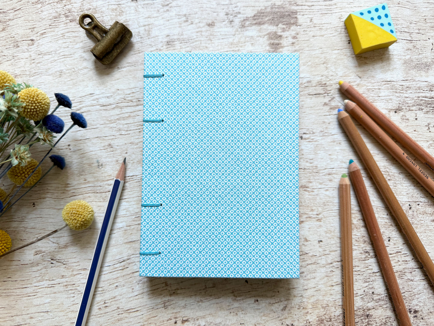 Carnet de croquis A6 paysage ou portrait - couverture au choix - reliure copte - fait main