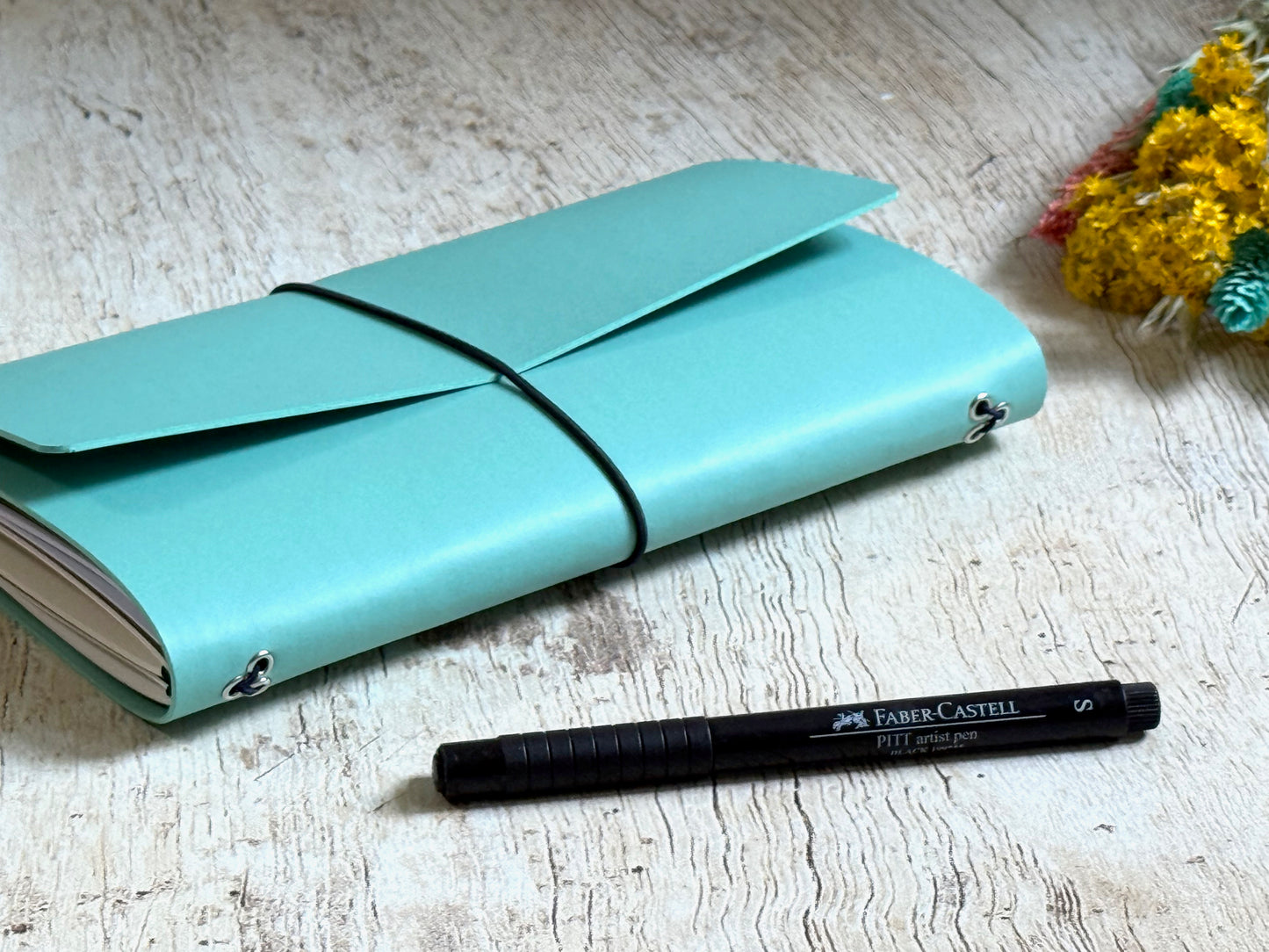 Carnet rechargeable fait main en matière végétale à base de pomme, couleurs et formats au choix