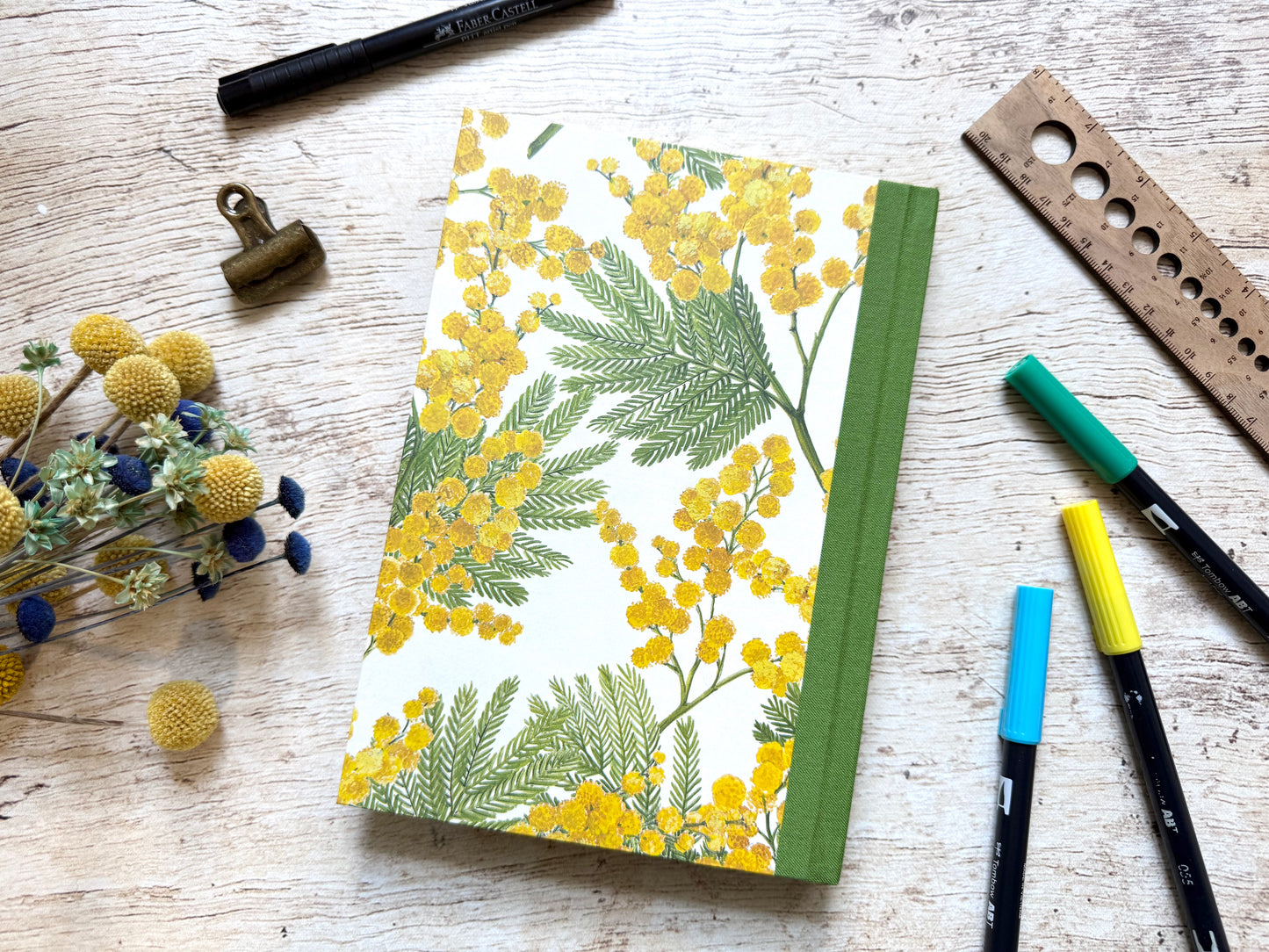 Bullet journal A5 fait main – carnet à points – Mimosa