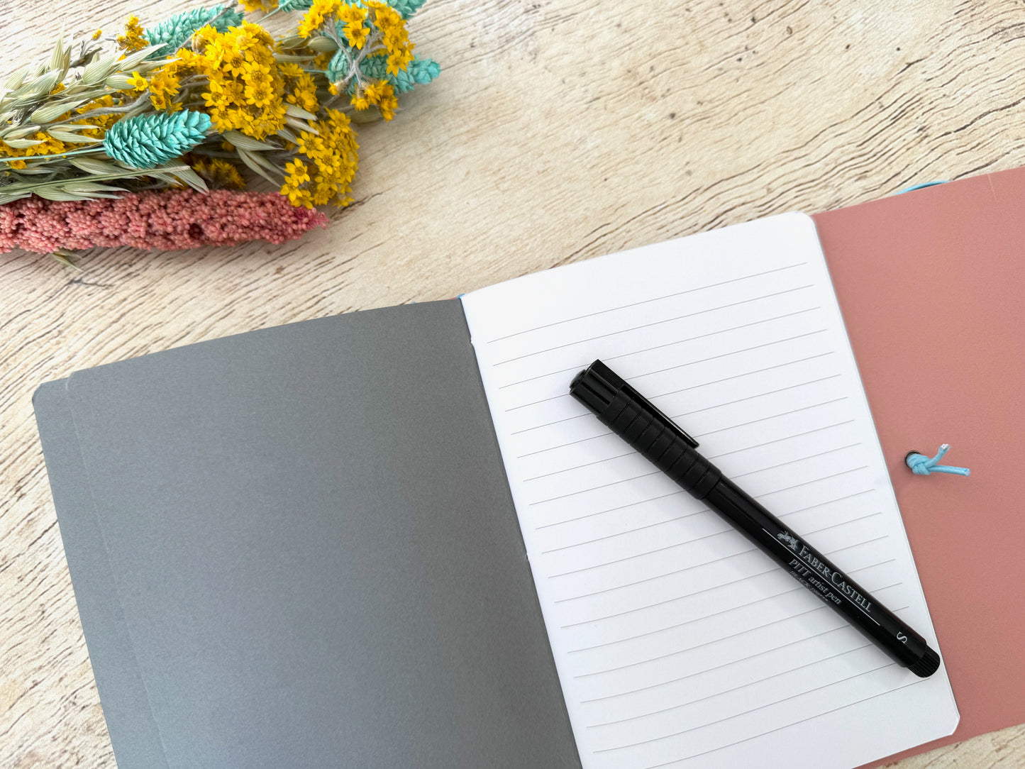 Carnet rechargeable fait main en matière végétale à base de pomme, couleurs et formats au choix