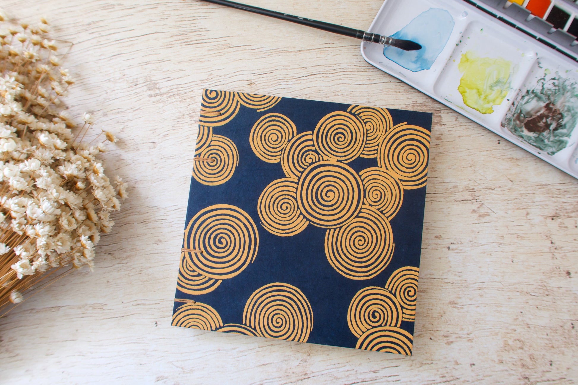Carnet aquarelle Découverte 3 grains Arches couverture Lokta spirales